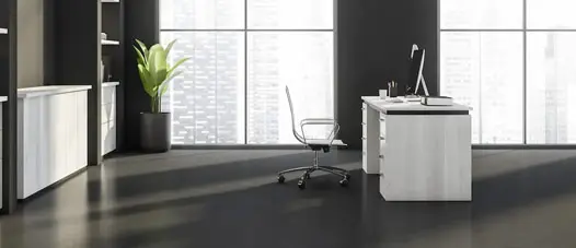 Офис със замазка от епоксидна смола в тъмен цвят