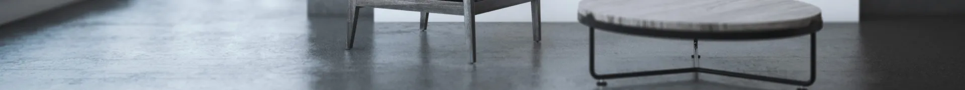 Salle d'attente avec sol en béton ciré époxy